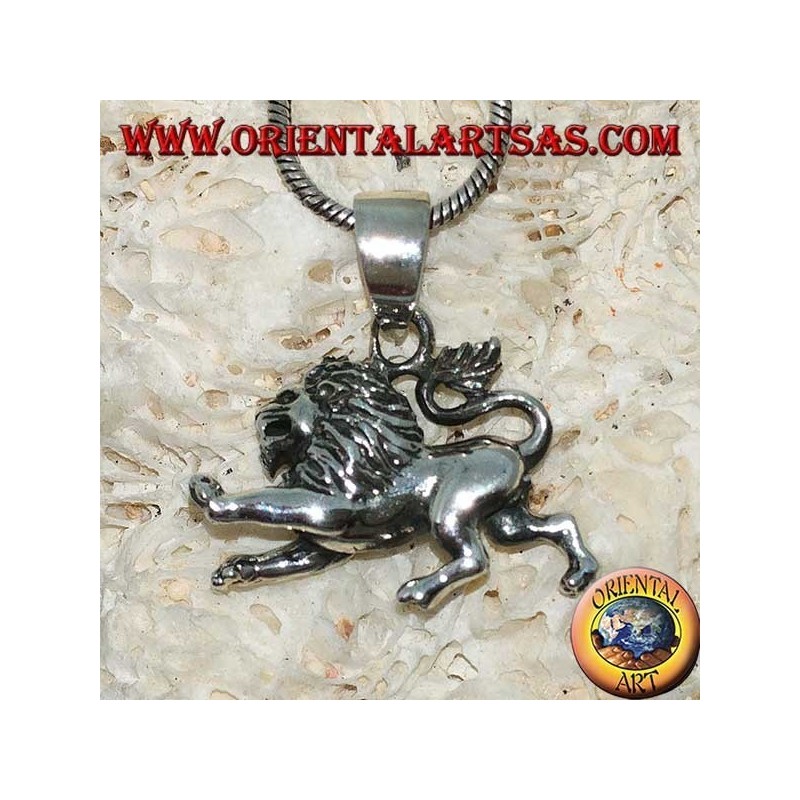 Colgante en plata 925 ‰ con forma de león.