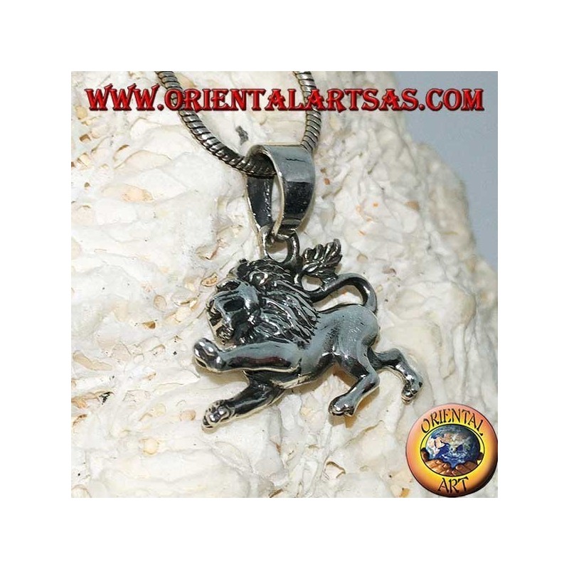 Ciondolo in argento 925 ‰ a forma di leone