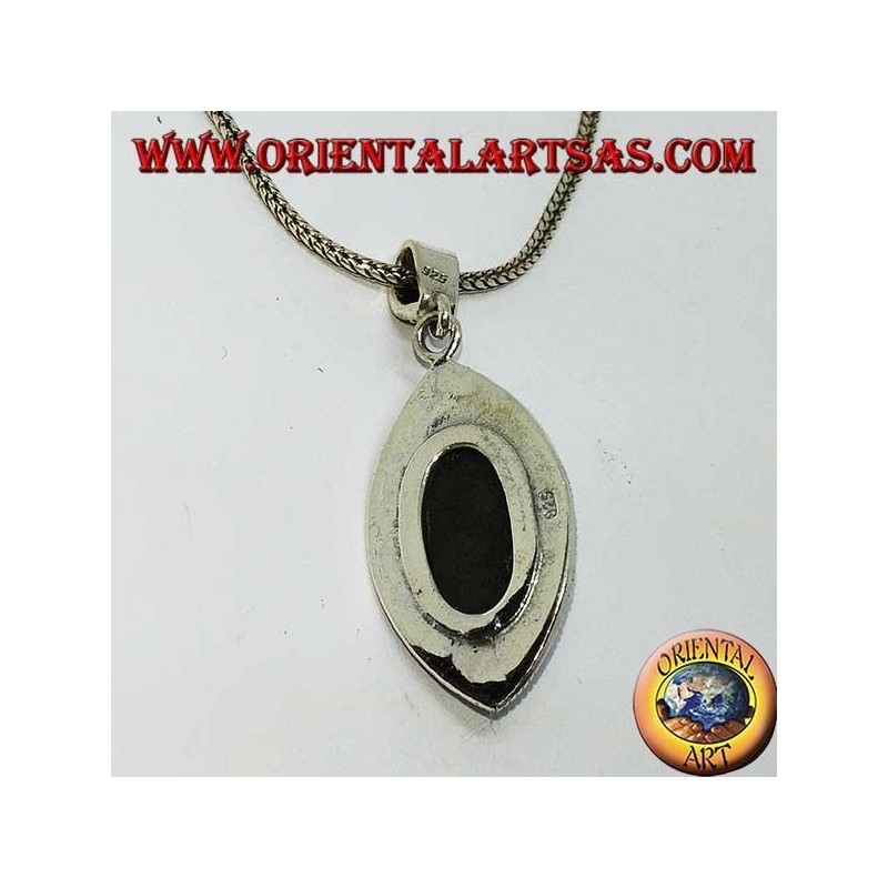 Pendentif en argent avec onyx ovale à facettes. et marcassite