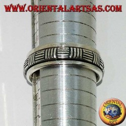 Silver revolving ring (Antistress) with horizontal and vertical lines