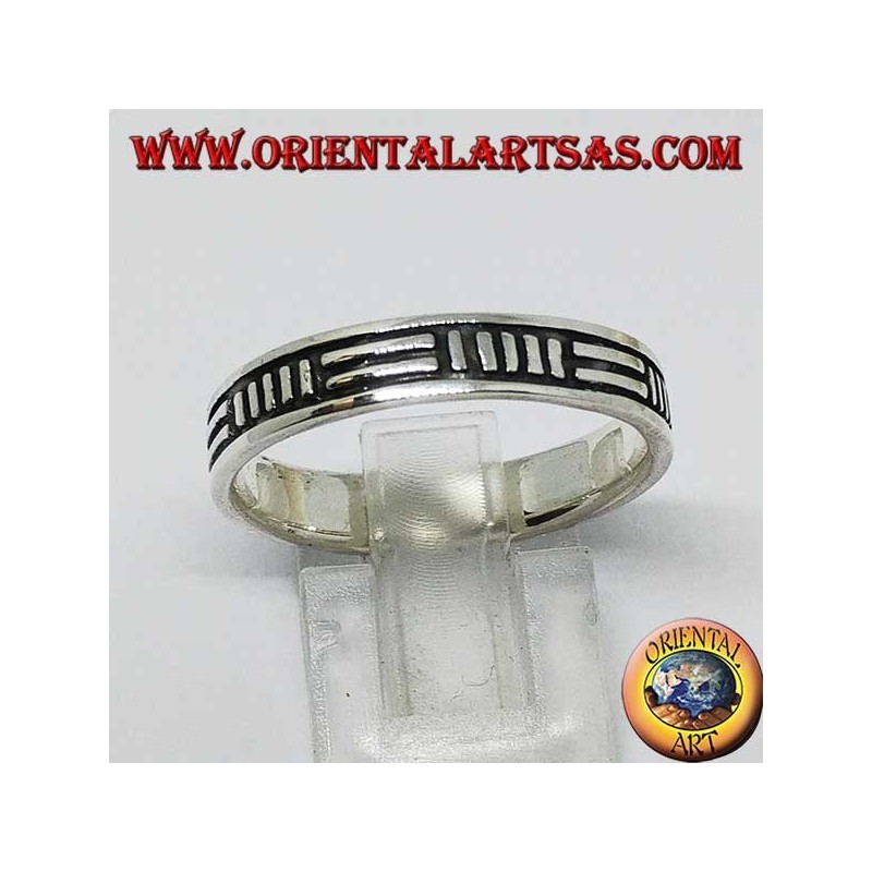 Bague en argent avec 2 lignes horizontales et 5 lignes verticales alternantes