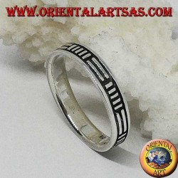 Bague en argent avec 2 lignes horizontales et 5 lignes verticales alternantes