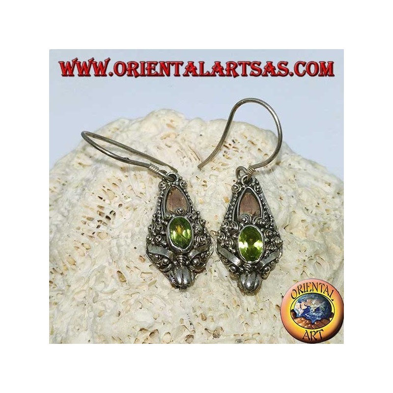 Boucles d'oreilles tête de dragon en argent avec péridot et plaques d'or