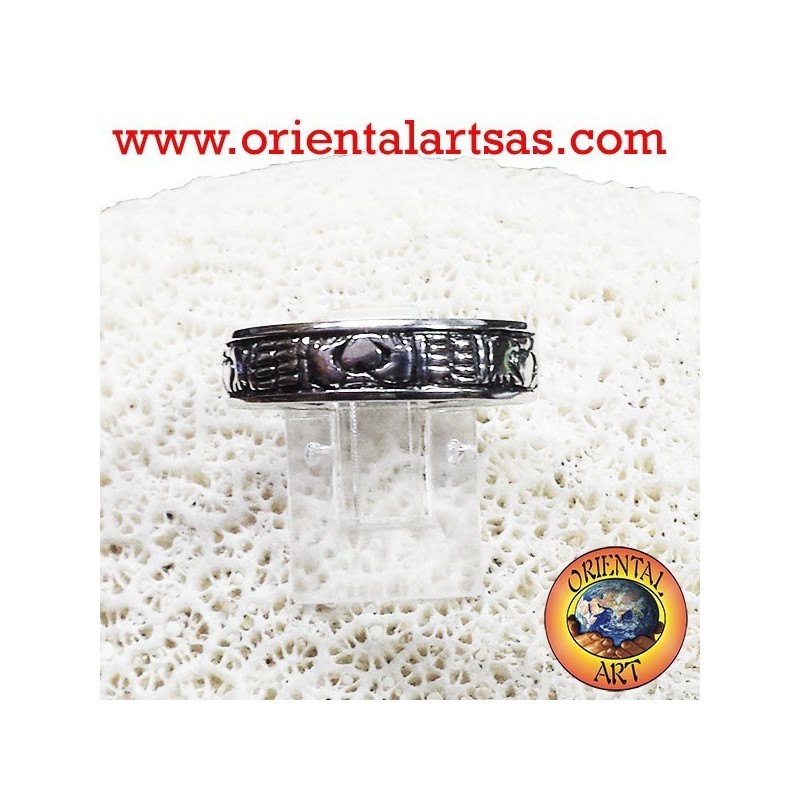 Claddagh wedding ring in silver