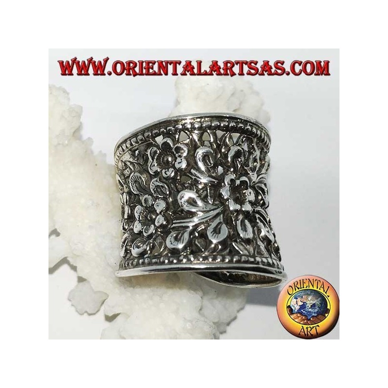 Concave wide band silver ring, chiseled and floral perforated