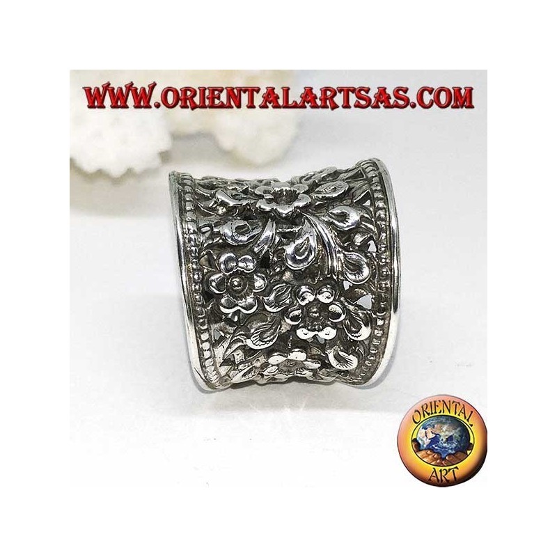 Concave wide band silver ring, chiseled and floral perforated