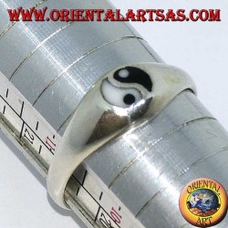 Simple ring with Tao yin yang in silver (small)