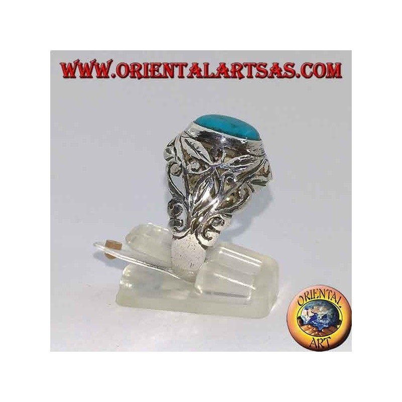 Bague en argent avec une turquoise ovale