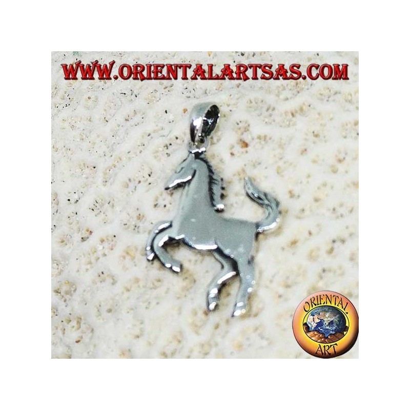 Pendentif en argent symbole du cheval rampant Ferrari (à plat)