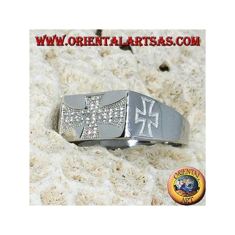 Silver ring, Templar cross with zircons and crosses engraved on the sides