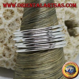 Bague en argent avec sept anneaux à fils parallèles