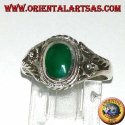 Silver ring with oval green agate and flower on the sides, small