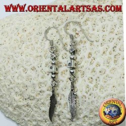 Boucles d'oreilles en argent avec pépites et pendentif en plumes, réalisées à la main par Karen