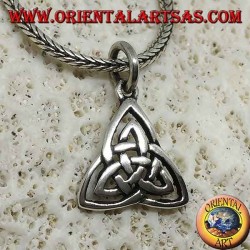 Silver pendant Celtic knot of tyrone (symbol of the earth, air and water)