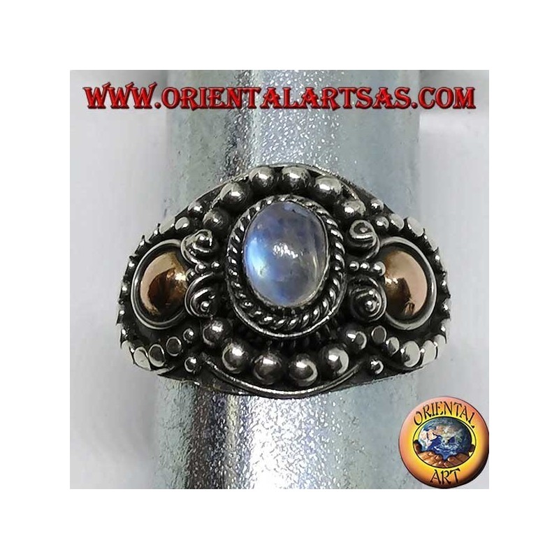 Bague en argent faite main avec pierre de lune arc-en-ciel (adularia) et applications dorées