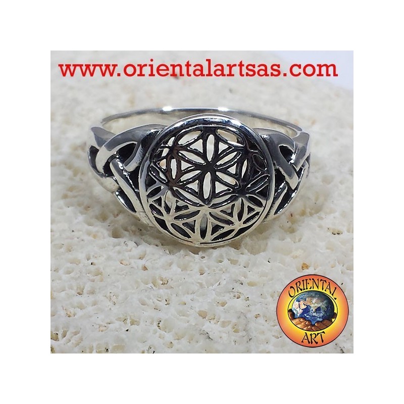 anello fiore della vita con nodo celtico in argento 
