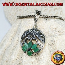 Pendentif en argent avec fleur de lotus avec 5 émeraudes navette et 1 tour