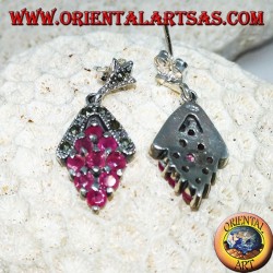 Silberohrringe mit 9 natürlichen runden Rubinen, besetzt mit Raute und Markasit