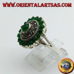 Round silver ring with 18 + 1 round green agate and marcasites