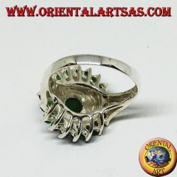 Round silver ring with 18 + 1 round green agate and marcasites