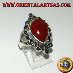 Bague en argent avec cornaline en forme de goutte entourée de marcassite