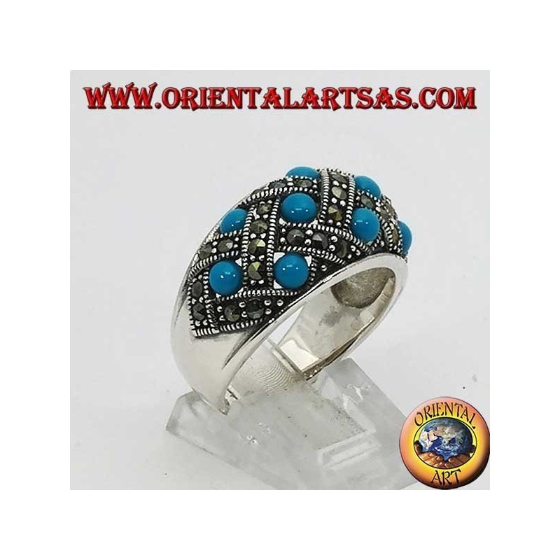 Anello in argento a fascia bombata con dieci turchesi sferici e marcasite