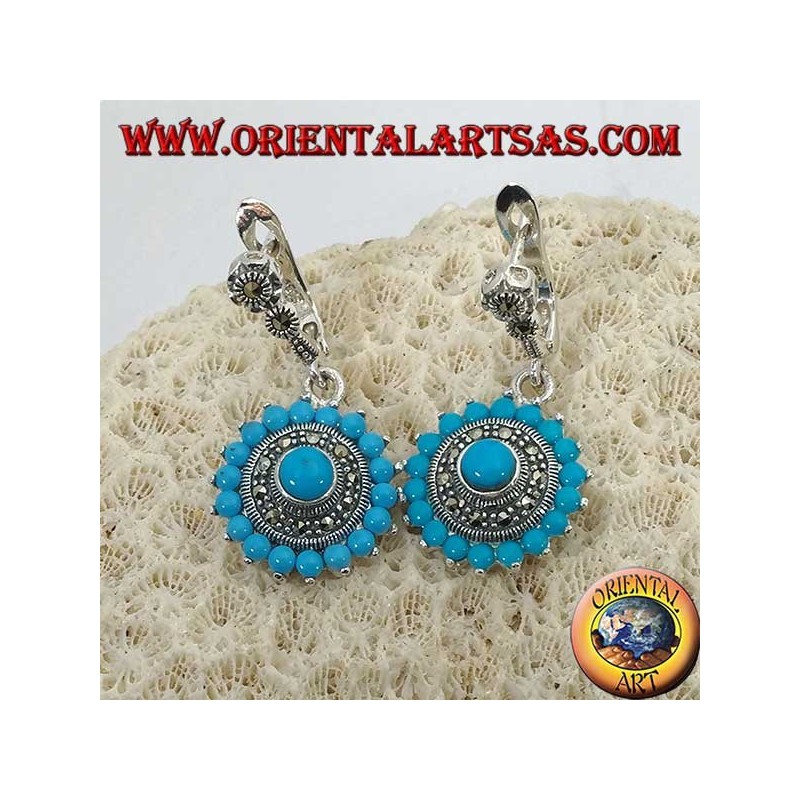 Orecchini in argento tondo, con 18 + 1 di turchesi e contornato da marcasiti