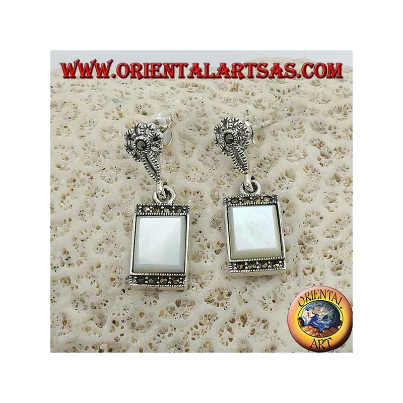 Boucles d'oreilles pendantes en argent avec nacre rectangulaire entourées de marcassites