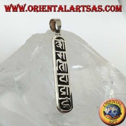 Pendentif en argent Oṃ Maṇi Padme Hūṃ le mantra de Mahāyāna et le boudisme tibétain.