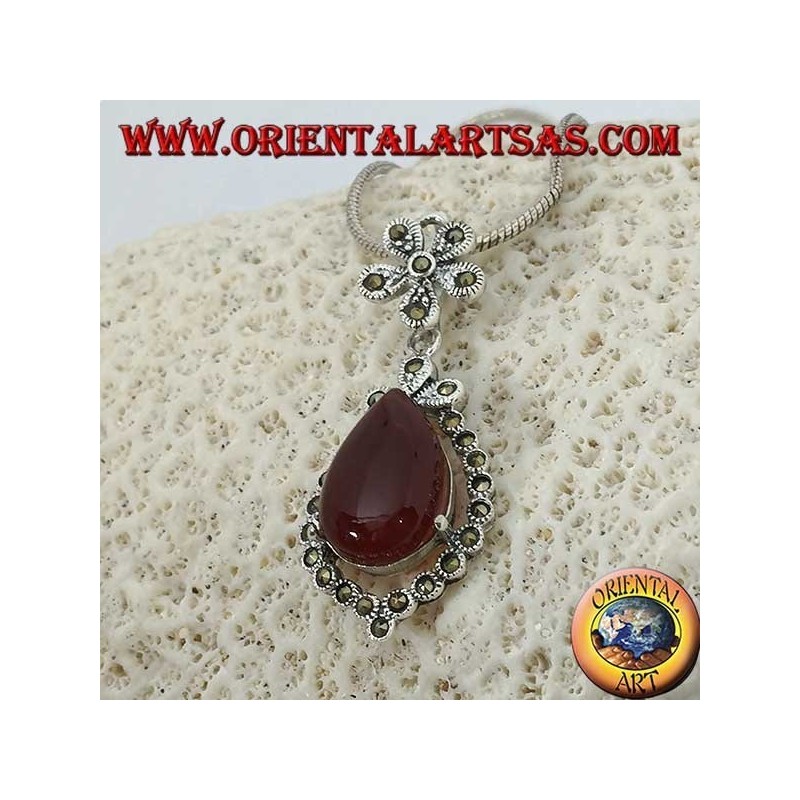Ciondolo in argento con corniola a goccia contornata da marcasite