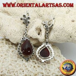 Pendentif en argent avec cornaline en forme de goutte entourée de marcassite