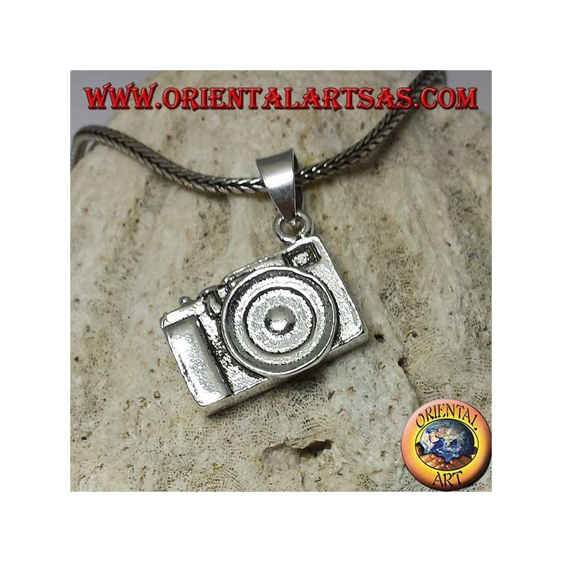 Pendentif en argent, appareil photo