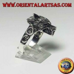 Ring in 925 ‰ silver, with a wolf's head that growls