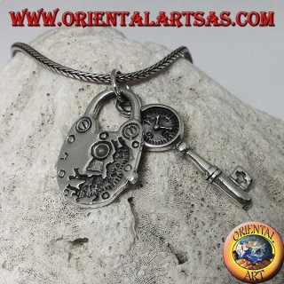 Pendentif double en argent 925 composé d'un cadenas détaillé et d'une clef avec cadran d'horloge.