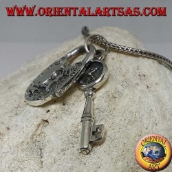 Anhänger aus 925er Silber mit Vorhängeschloss und Schlüssel mit Uhr