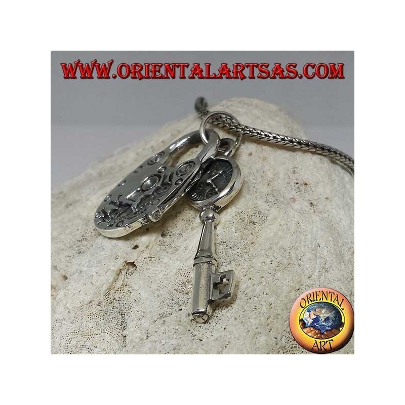 Pendentif en argent 925 composé d'un cadenas et d'une clé avec horloge