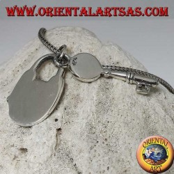Colgante realizado en plata 925 de un candado y llave con reloj