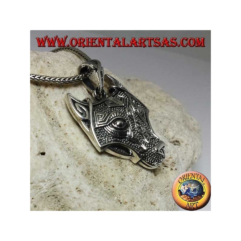 Pendentif tête de loup en argent avec noeud celtique