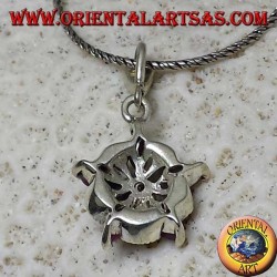 Pendentif en argent avec 5 rubis naturels dans une navette + 1 tour pour former une étoile et marcassite
