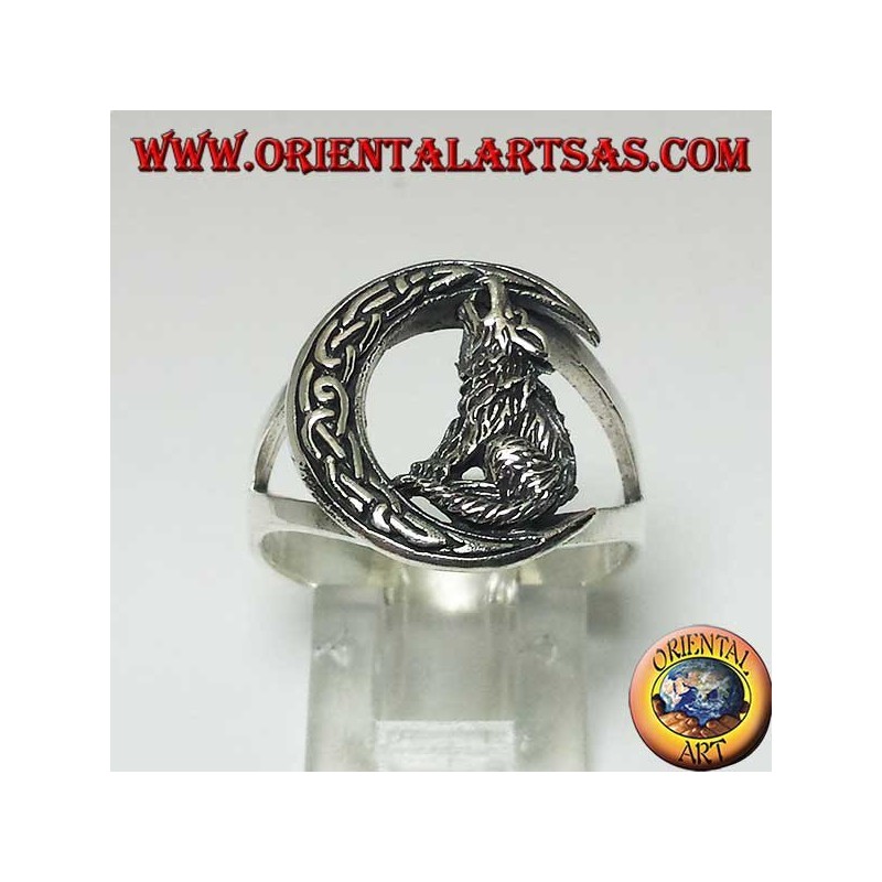 Bague loup en argent hurlant au croissant avec un nœud celtique