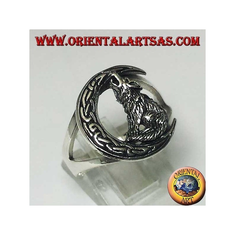 Bague loup en argent hurlant au croissant avec un nœud celtique