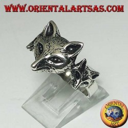 Silver ring with fox with her cubs