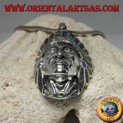 Colgante de plata, cabeza de indio nativo con tocado de concha de paua (abulón)
