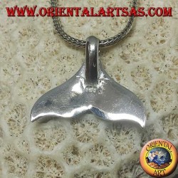 Silver whale tail pendant with mother of pearl (large)