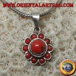 Silver pendant with antique daisy-shaped coral