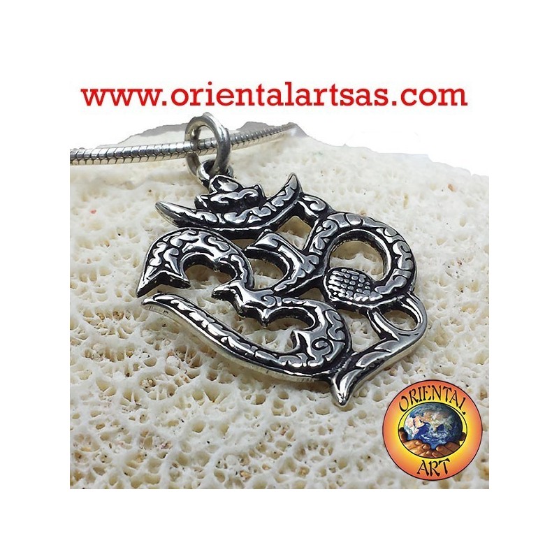 ciondolo om  silaba sacra rintagliato in argento 