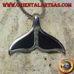 Pendentif en argent en forme de queue de baleine avec onyx plat
