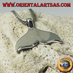 Pendentif en argent en forme de queue de baleine avec onyx plat