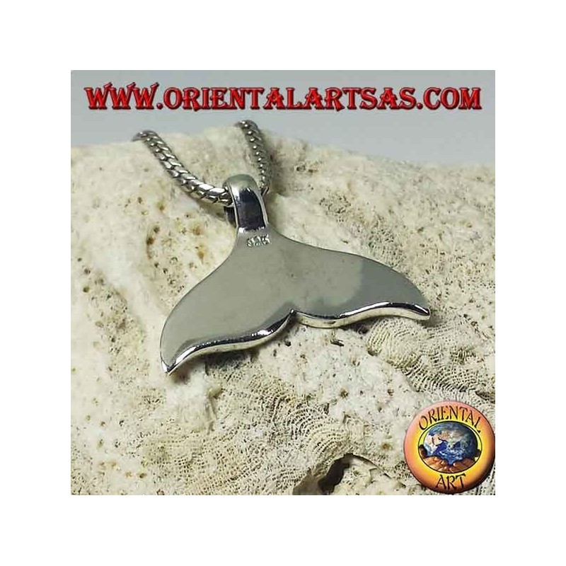Ciondolo in argento a forma di coda di balena con onice piatta