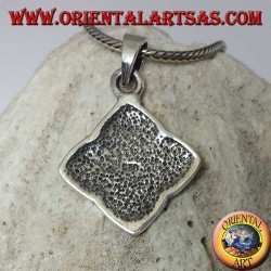 Iona knot silver pendant